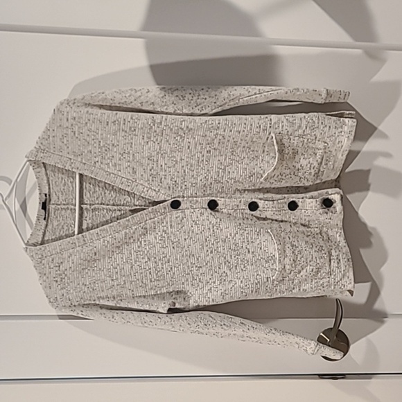American Eagle Outfitters Sweaters - American Eagle Button Down cardigan​